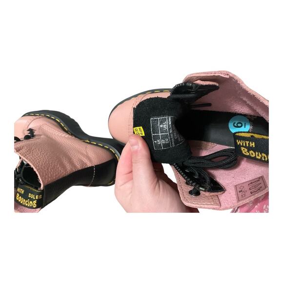 Dr. Marten Sinclair Boots Woman 6 Pink NWOT - Picture 8 of 8